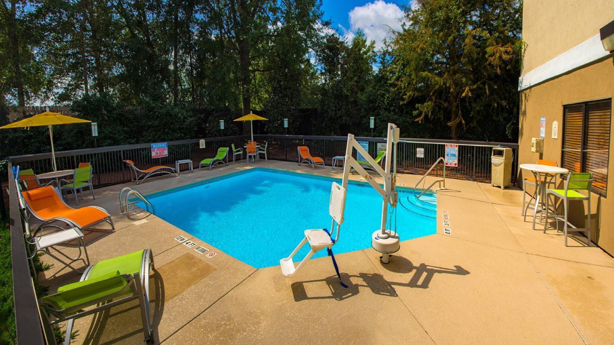 Holiday Inn Express Hotel & Suites Kinston By Ihg Eksteriør bilde