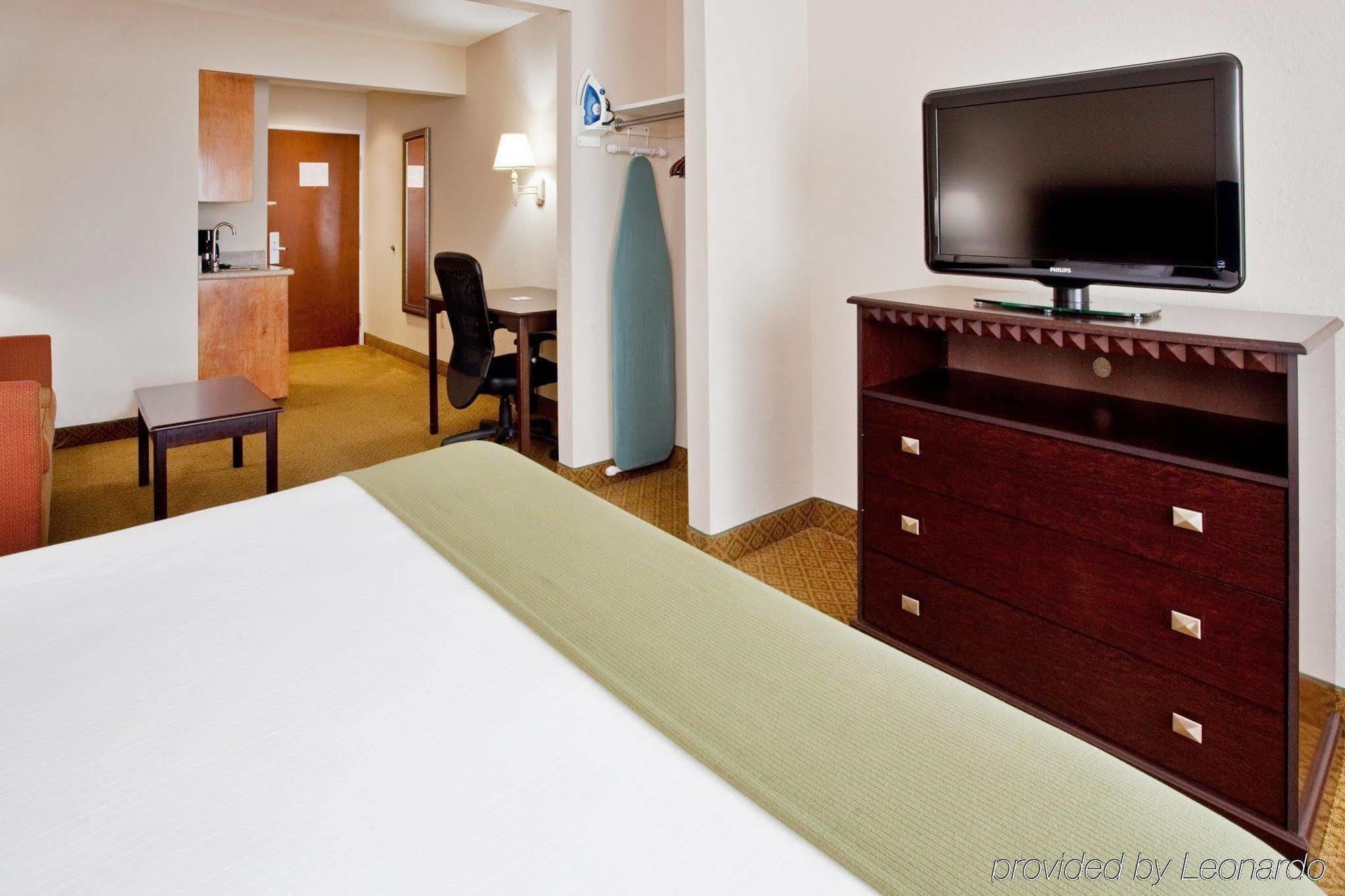 Holiday Inn Express Hotel & Suites Kinston By Ihg Rom bilde